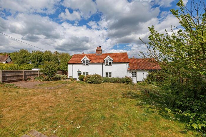 3 Bedroom Detached House For Sale In Chapel Lane, Wenhaston, IP19