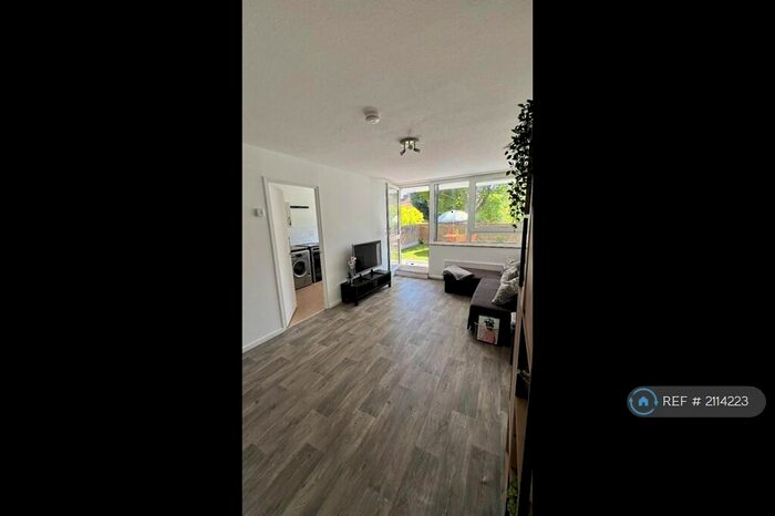 1 Bedroom Flat To Rent In Cator Street, London, SE15