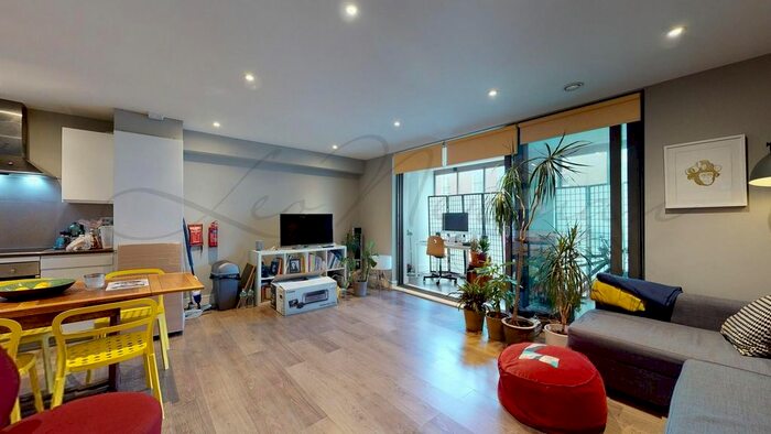 1 Bedroom Flat To Rent In Dowsett Road, London, N17