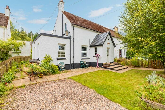 3 Bedroom Semi-Detached House For Sale In Shenval Glen Urquhart, Drumnadrochit, Inverness, IV63