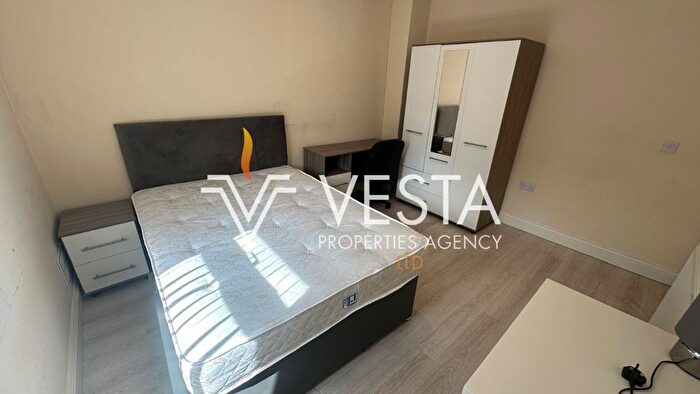 4 Bedroom Terraced House To Rent In Gerard Avenue, Coventry, CV4