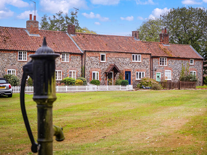2 Bedroom Cottage For Sale In Sandy Lane, Great Massingham, PE32