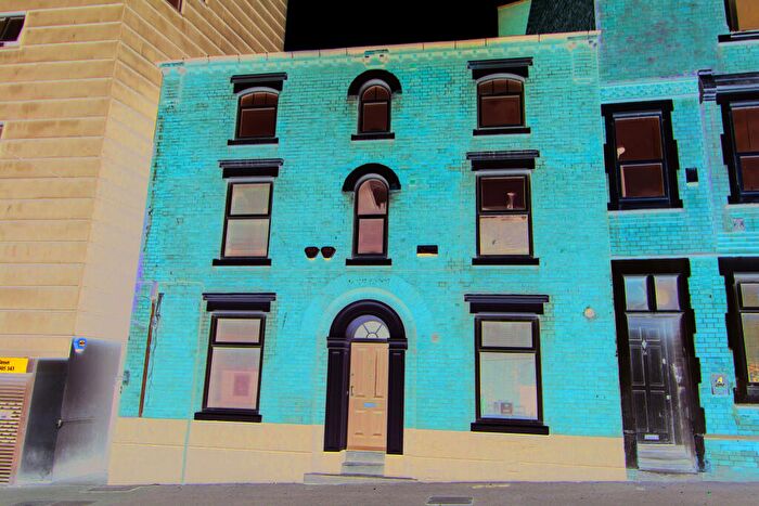 6 Bedroom Town House To Rent In Talbot Street, Nottingham, NG1