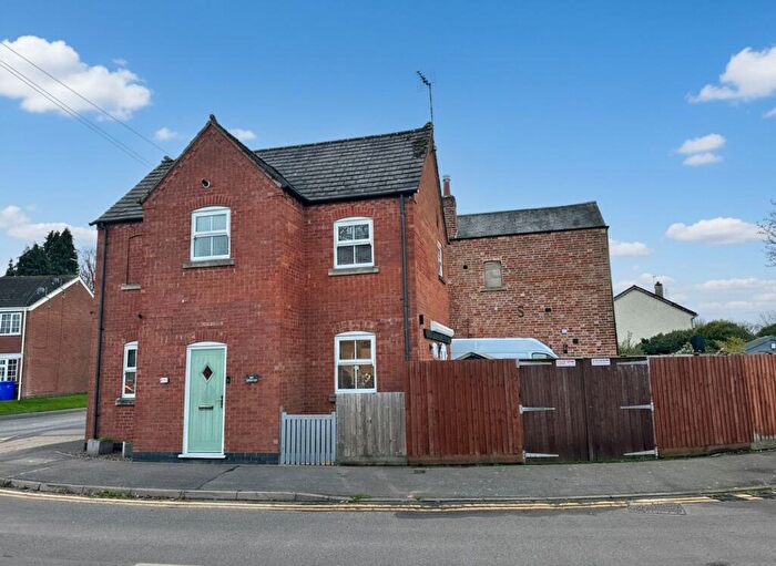 2 Bedroom Detached House For Sale In The Maltings, Glenfield, LE3