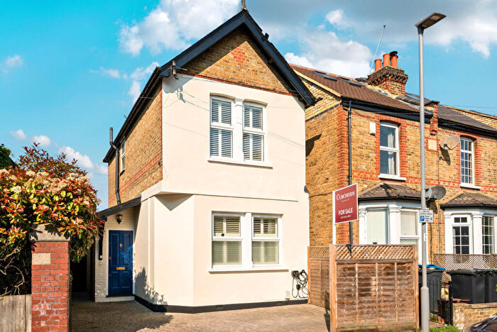 3 Bedroom Detached House For Sale In Bonner Hill Road, Kingston Upon Thames, KT1