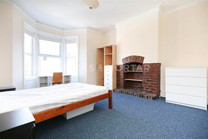 4 Bedroom Terraced House To Rent In Deuchar Street, Sandyford, Newcastle Upon Tyne, NE2