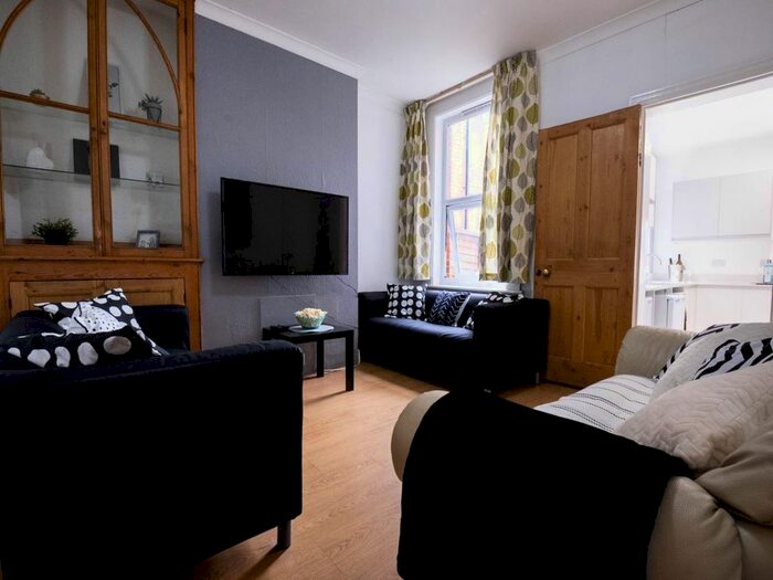 5 Bedroom Property To Rent In St Martin's Road, Canterbury, Kent, CT1