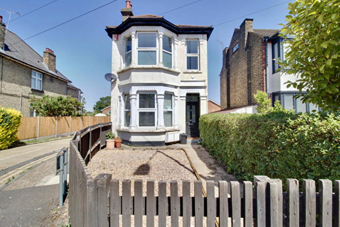 1 Bedroom Maisonette For Sale In Heath Park Road, Gidea Park, RM2