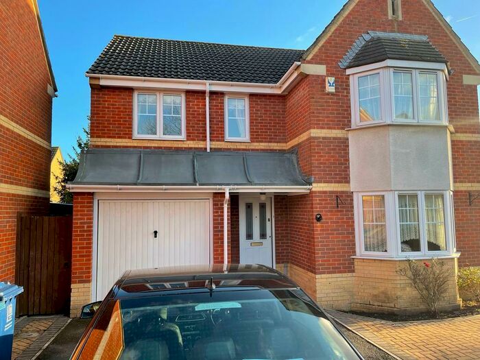 4 Bedroom Detached House To Rent In East Field Close, Headington, Oxford, OX3