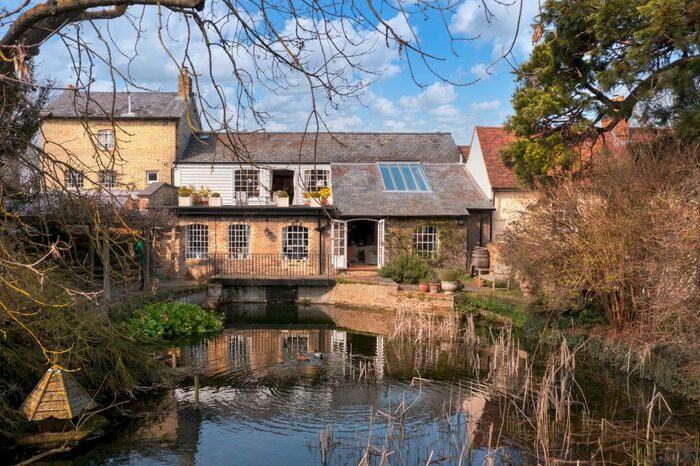 4 Bedroom Cottage For Sale In Mill Lane, Bassingbourn, SG8