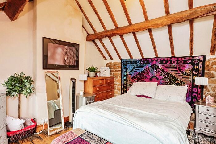 2 Bedroom Property For Sale In Main Street, Holwell, Melton Mowbray, LE14