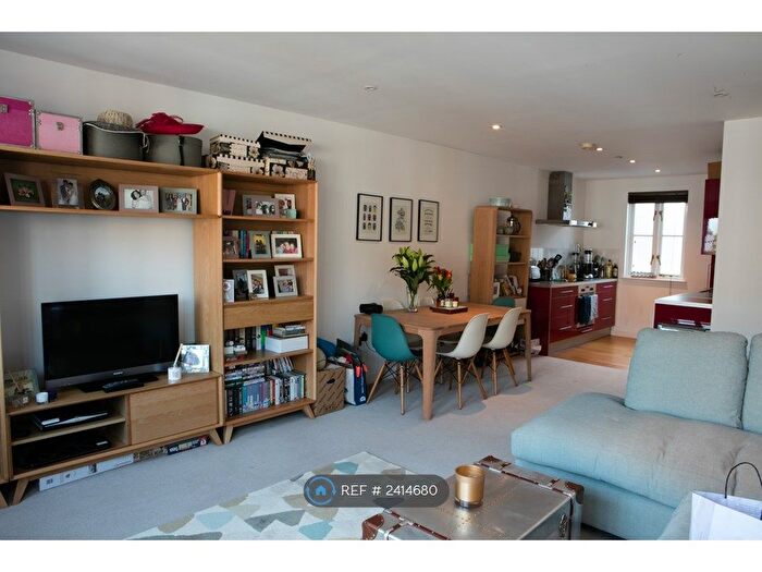 1 Bedroom Flat To Rent In Hildreth Street Mews, London, SW12