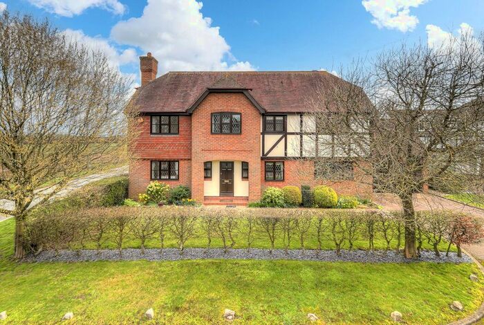 5 Bedroom Detached House For Sale In Vicarage Close, Roxwell, CM1