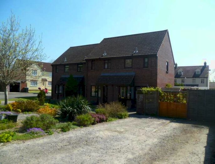 2 Bedroom Property To Rent In Tyning Park, Calne, SN11