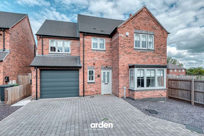4 Bedroom Detached House For Sale In Woodland Court, Droitwich, WR9