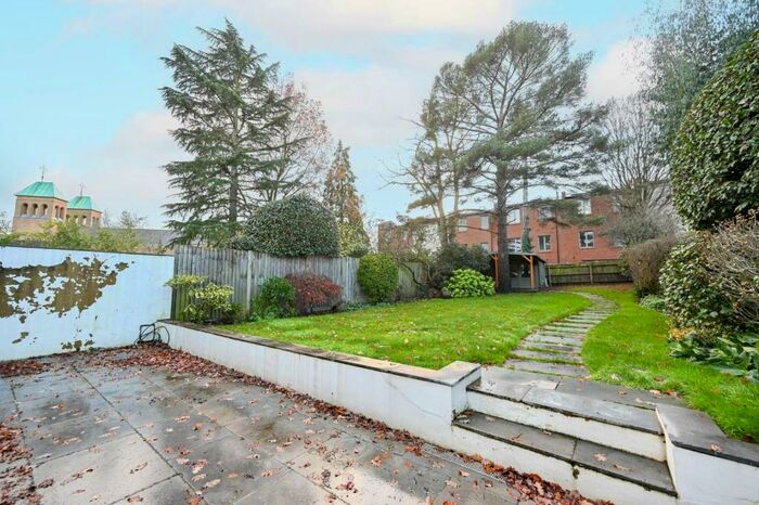 5 Bedroom Semi-Detached House To Rent In Love Lane, Pinner, HA5