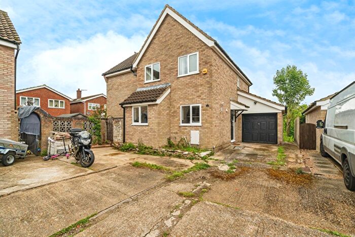 4 Bedroom Detached House For Sale In Larwood Way, Shipdham, Thetford, IP25