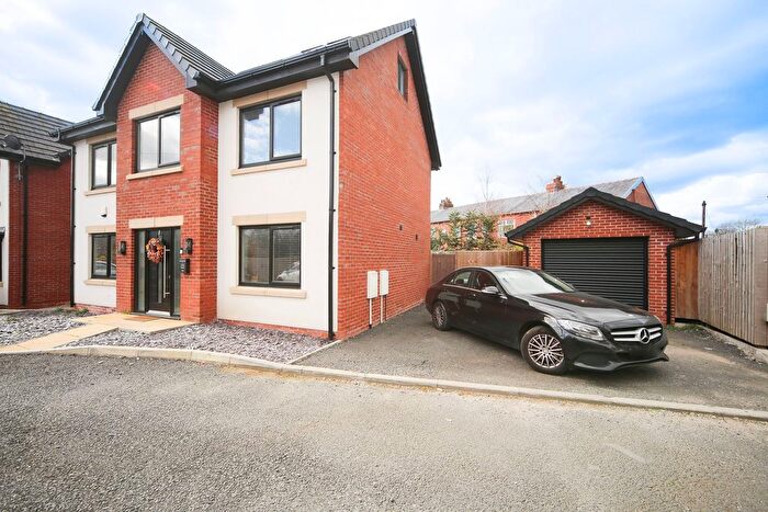 4 Bedroom Detached House For Sale In Atherton Road, Hindley, WN2