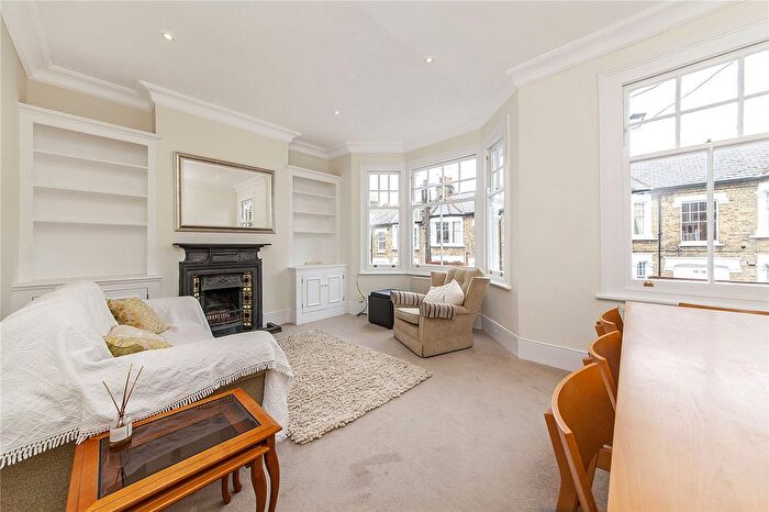 2 Bedroom Flat To Rent In Marcus Street, London, SW18