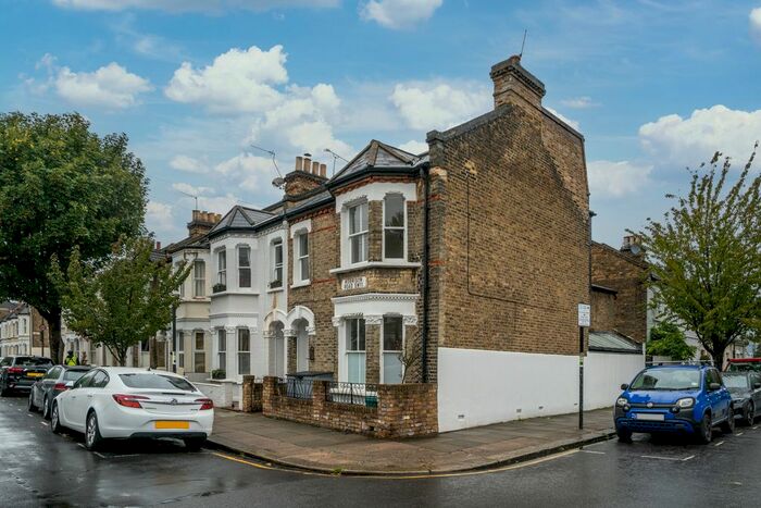 4 Bedroom End Of Terrace House To Rent In Kerrison Road, London, SW11