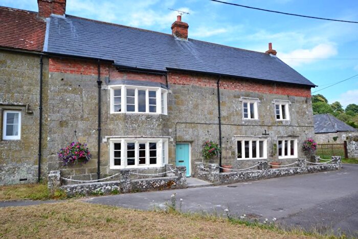 5 Bedroom Semi-Detached House To Rent In St James Street, Shaftesbury, Dorset, SP7
