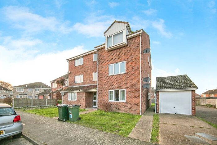 1 Bedroom Flat For Sale In Merstham Drive, Clacton-On-Sea, CO16