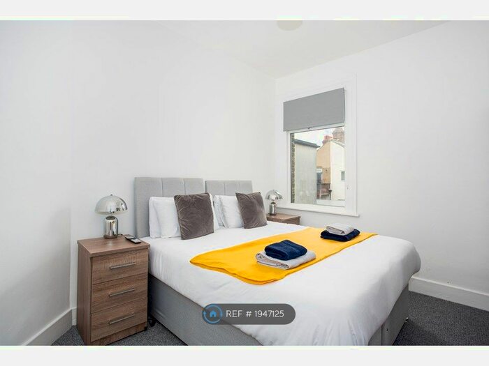 3 Bedroom Maisonette To Rent In Chase Road, Southend-On-Sea, SS1
