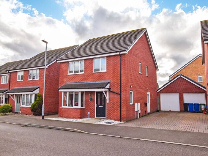 4 Bedroom Detached House For Sale In Blake Close, Towcester, NN12