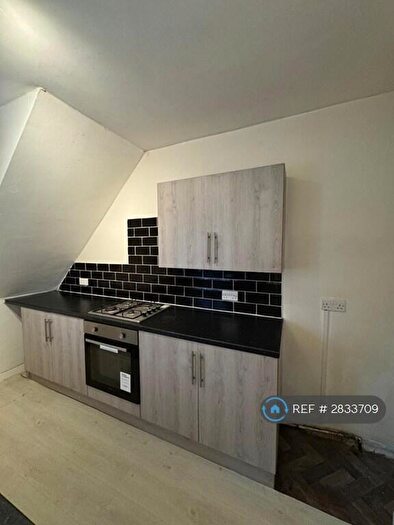 2 Bedroom Flat To Rent In Chandos St, Gateshead, NE8