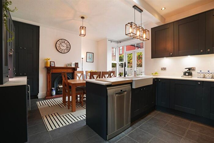 3 Bedroom Terraced House For Sale In Greenhill Road, Woodseats, S8
