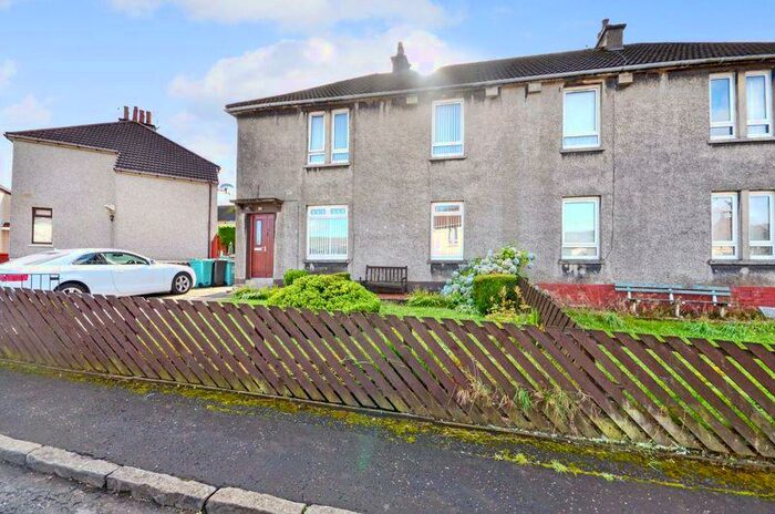 2 Bedroom Flat To Rent In Jarvie Crescent, Kilsyth, G65