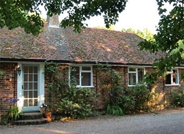 2 Bedroom Detached Bungalow To Rent In Sayerland Lane, Sayerland, Polegate, BN26