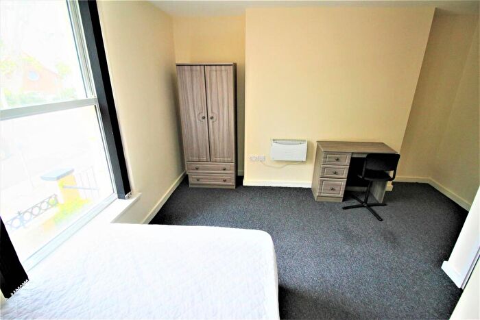1 Bedroom Private Hall To Rent In The Hub / Hampshire Terrace Portsmouth Hants, PO1