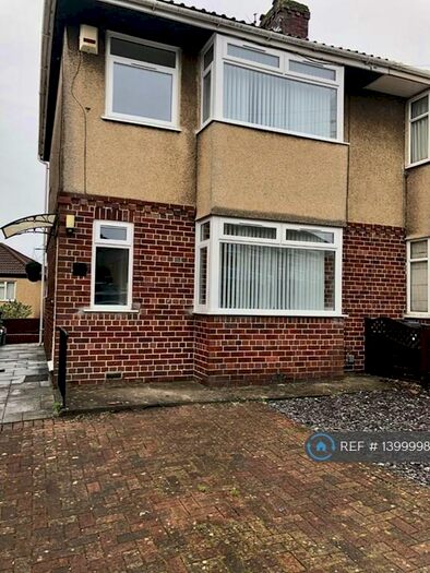 3 Bedroom Semi-Detached House To Rent In Spring Hill, Bristol, BS15
