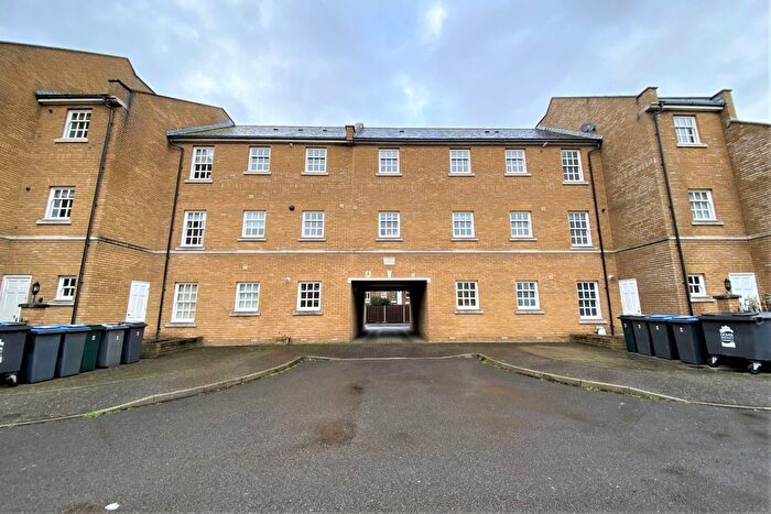 2 Bedroom Flat For Sale In Coventry Gardens, Walmer, CT14