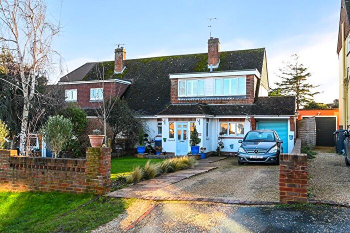 3 Bedroom Semi-Detached House For Sale In The Avenue, Shoreham By Sea, West Sussex, BN43