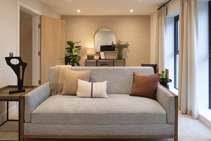 3 Bedroom Town House For Sale In Frankum Mews, Tottenham, N17
