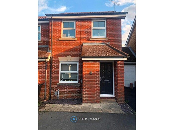 2 Bedroom End Of Terrace House To Rent In Wraysbury Close, Luton, LU4