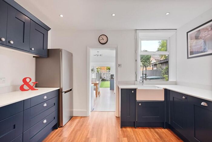 3 Bedroom Semi-Detached House For Sale In Emlyn Road, Redhill, RH1