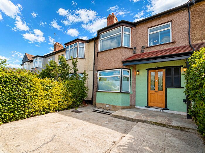 6 Bedroom Terraced House For Sale In North Circular Road, London, NW2