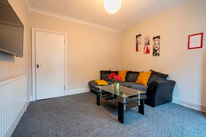 3 Bedroom Terraced House To Rent In West Parade, Lincoln, LN1