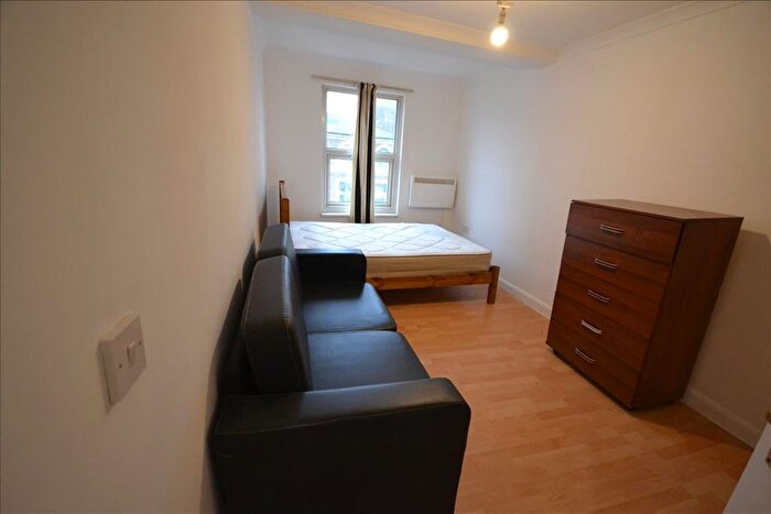 1 Bedroom Flat To Rent In Kilburn High Road, London, NW6