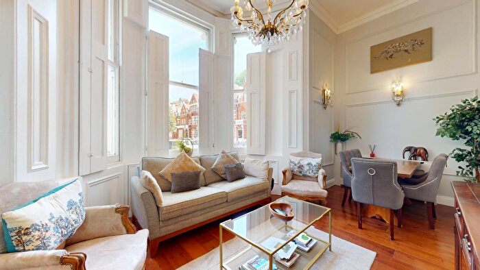 2 Bedroom Flat To Rent In Earls Court Square, London, SW5