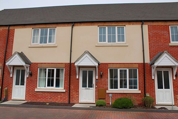 2 Bedroom Link Detached House For Sale In Constantine Close, Market Rasen, LN7