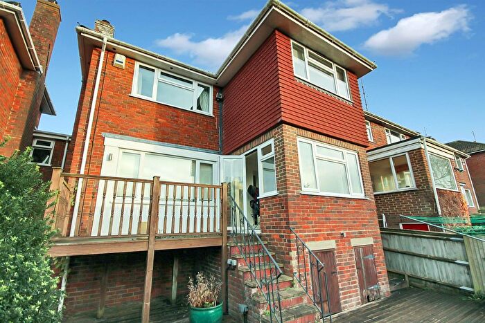 3 Bedroom Link Detached House To Rent In Overhill Way, Patcham, Brighton, BN1