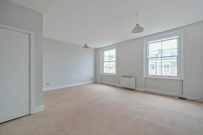 2 Bedroom Maisonette To Rent In Durham Terrace, Notting Hill, W2