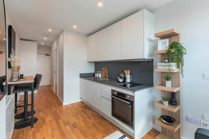 Flat To Rent In Flat Premier House, Canning Road, HA3