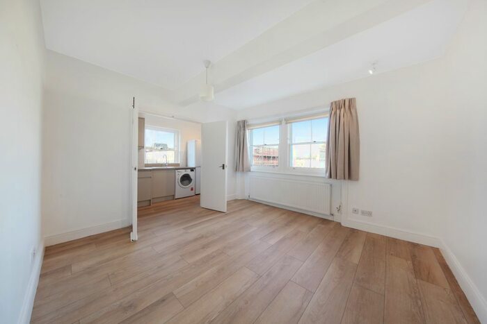 2 Bedroom Flat To Rent In Longridge Road, London, SW5