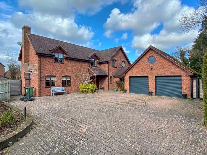 5 Bedroom Detached House For Sale In River View Close, Hereford, HR2