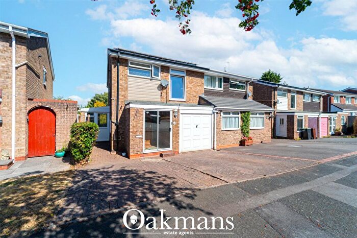 3 Bedroom Semi-Detached House For Sale In Wrekin Drive, Bromsgrove, Worcestershire, B61